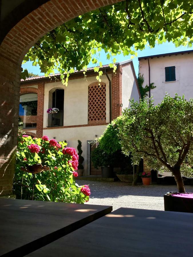 La Corte E L'Uva Olgiate Comasco Buitenkant foto