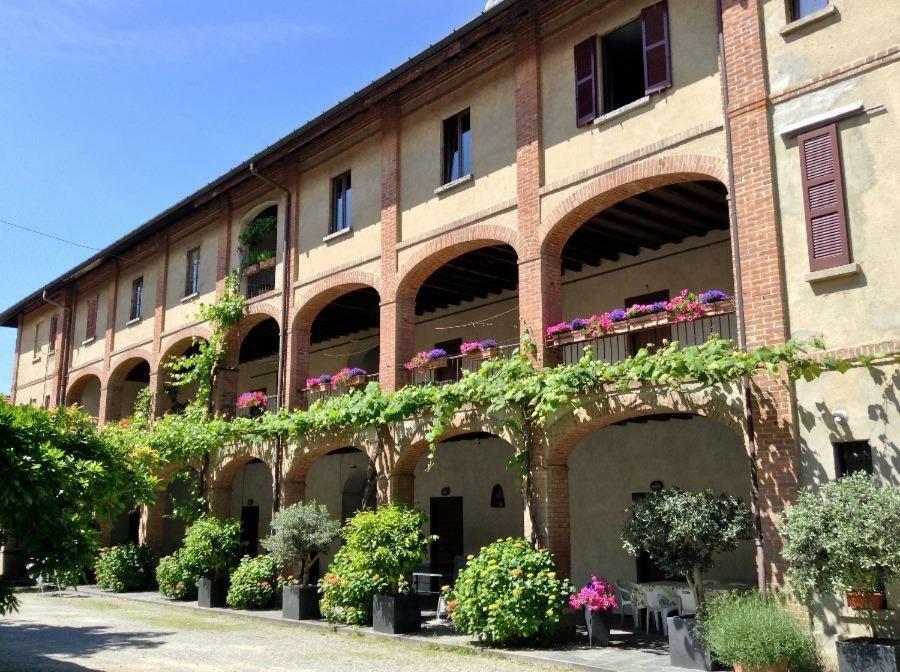 La Corte E L'Uva Olgiate Comasco Buitenkant foto